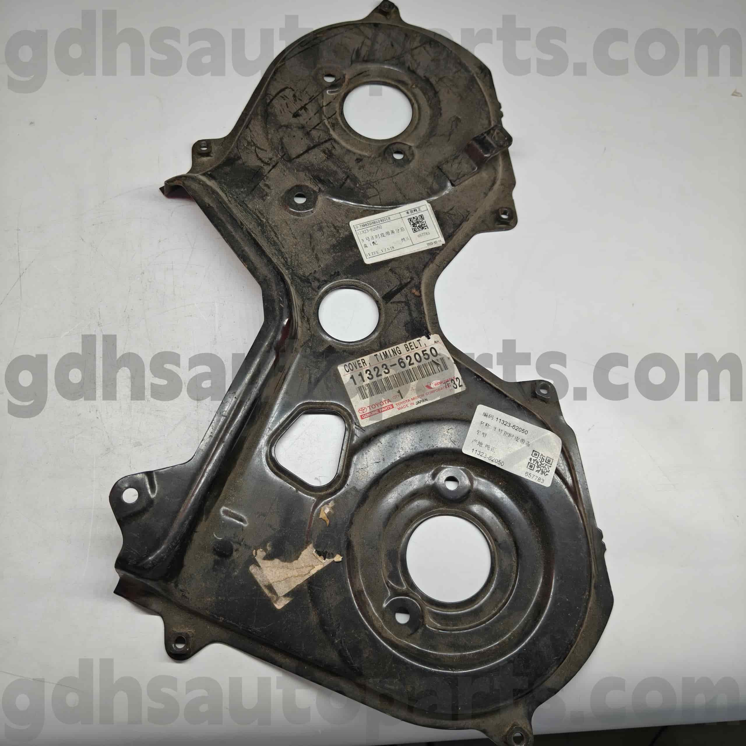 11323-62050 Оригинальные детали Toyota Крышка ГРМ для LAND CRUISER PRADO, TACOMA, GRANVIA, шасси №5VZFE..VZN18#